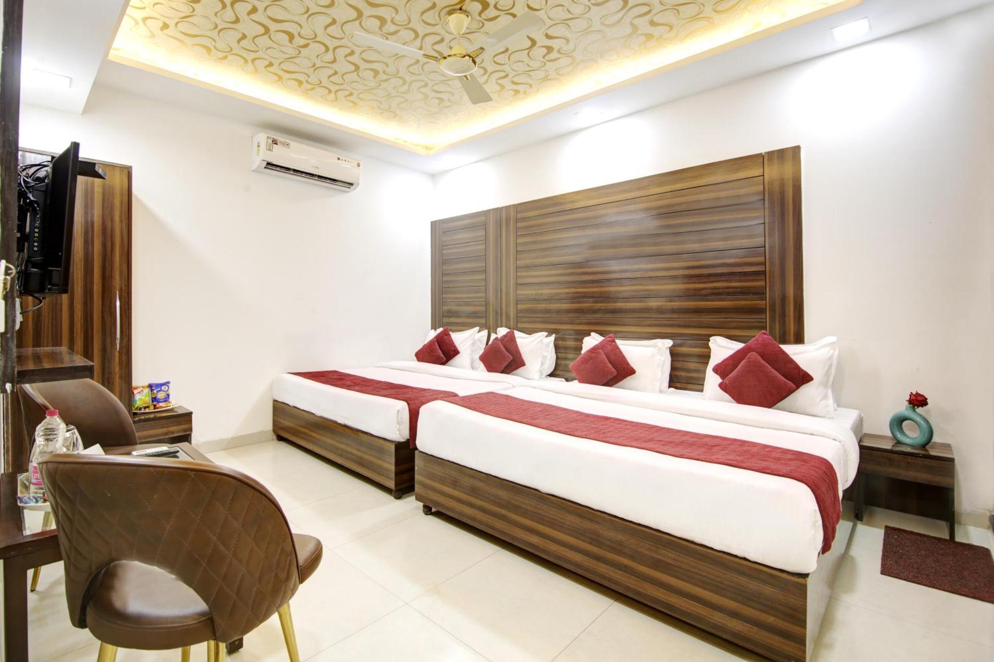 Airport Hotel Chanakya Delhi Neu-Delhi Exterior foto